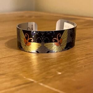 Japanese scene New butterfly cuff with price tag and saying on silver tone 7”